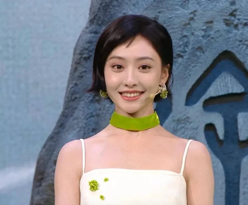 z5468757246595_012e1ea69308945b0ac10b20e571dbb0