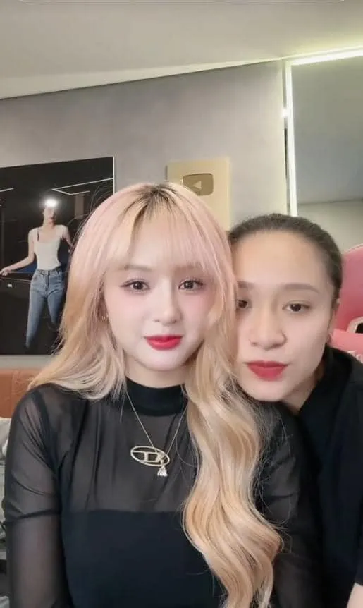 z5499483987289_e23422d93db3deddd51658c25b4de440