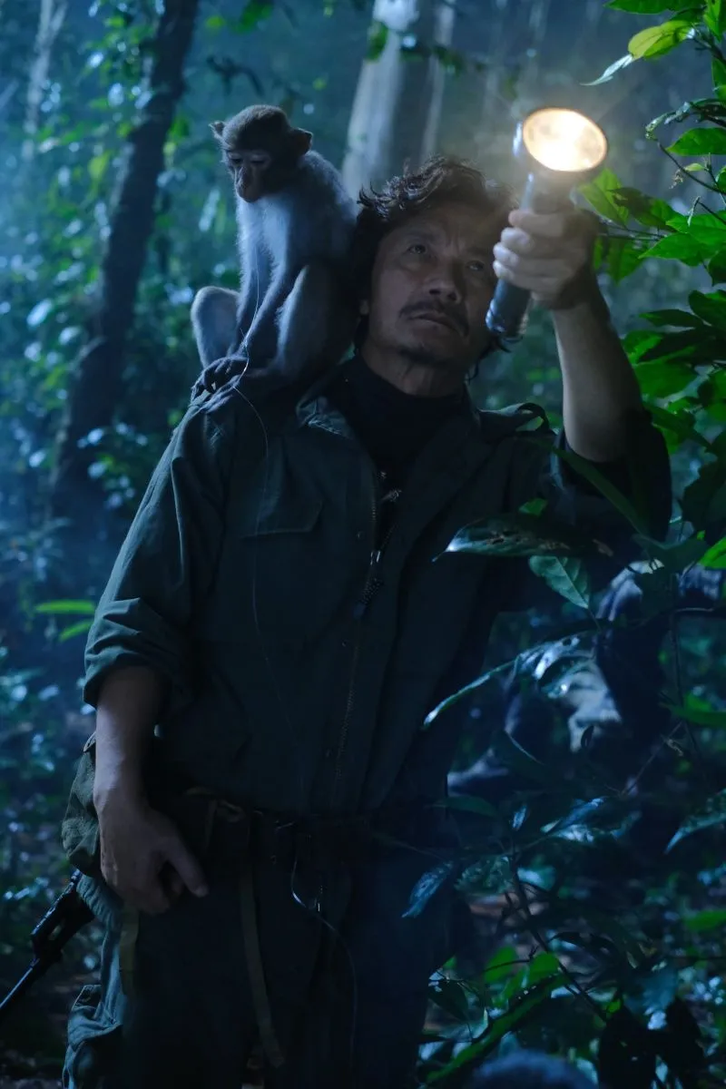 nsut-cong-ninh-doi-mat-voi-gau-mat-can-ke-giay-phut-sinh-tu-o-tuoi-62-3--233206