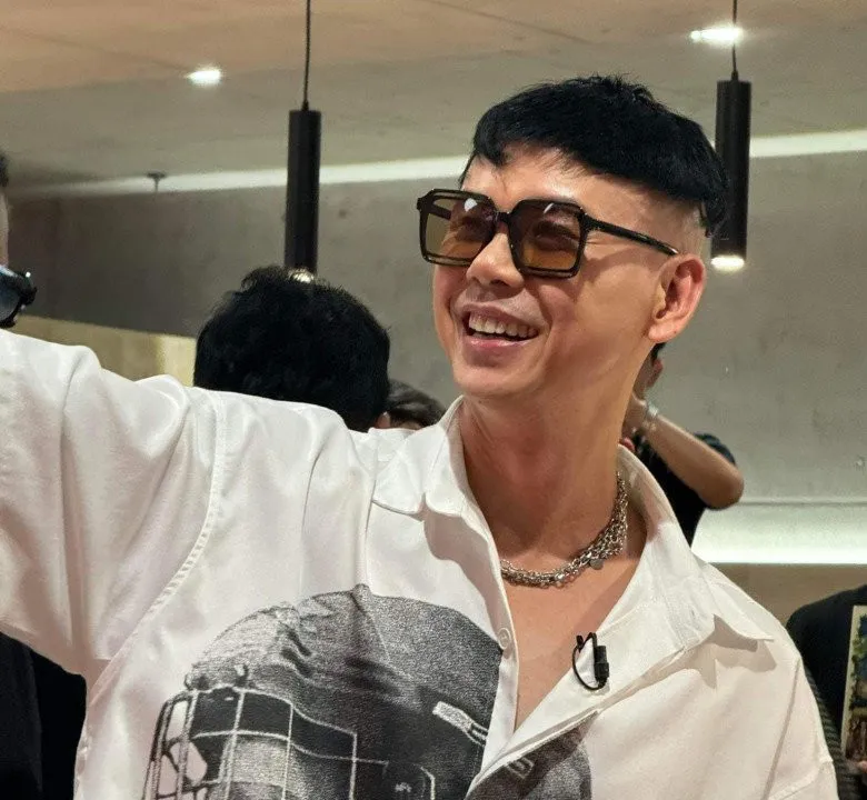 z5510156569437_39518b528c57d53862d53e65db992595