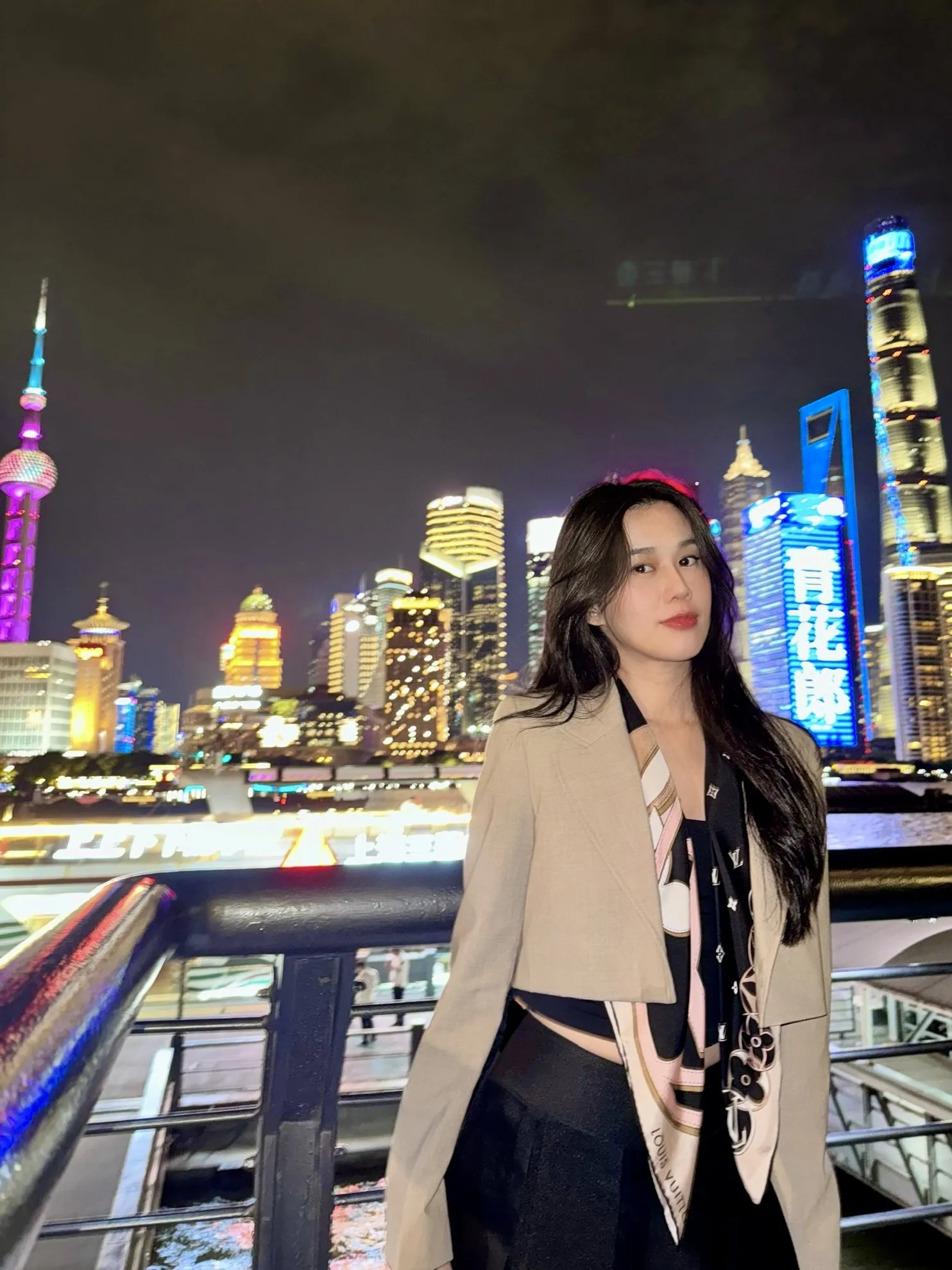 z5503731952832_f8bceec0e8f709752c49ffda3347323f