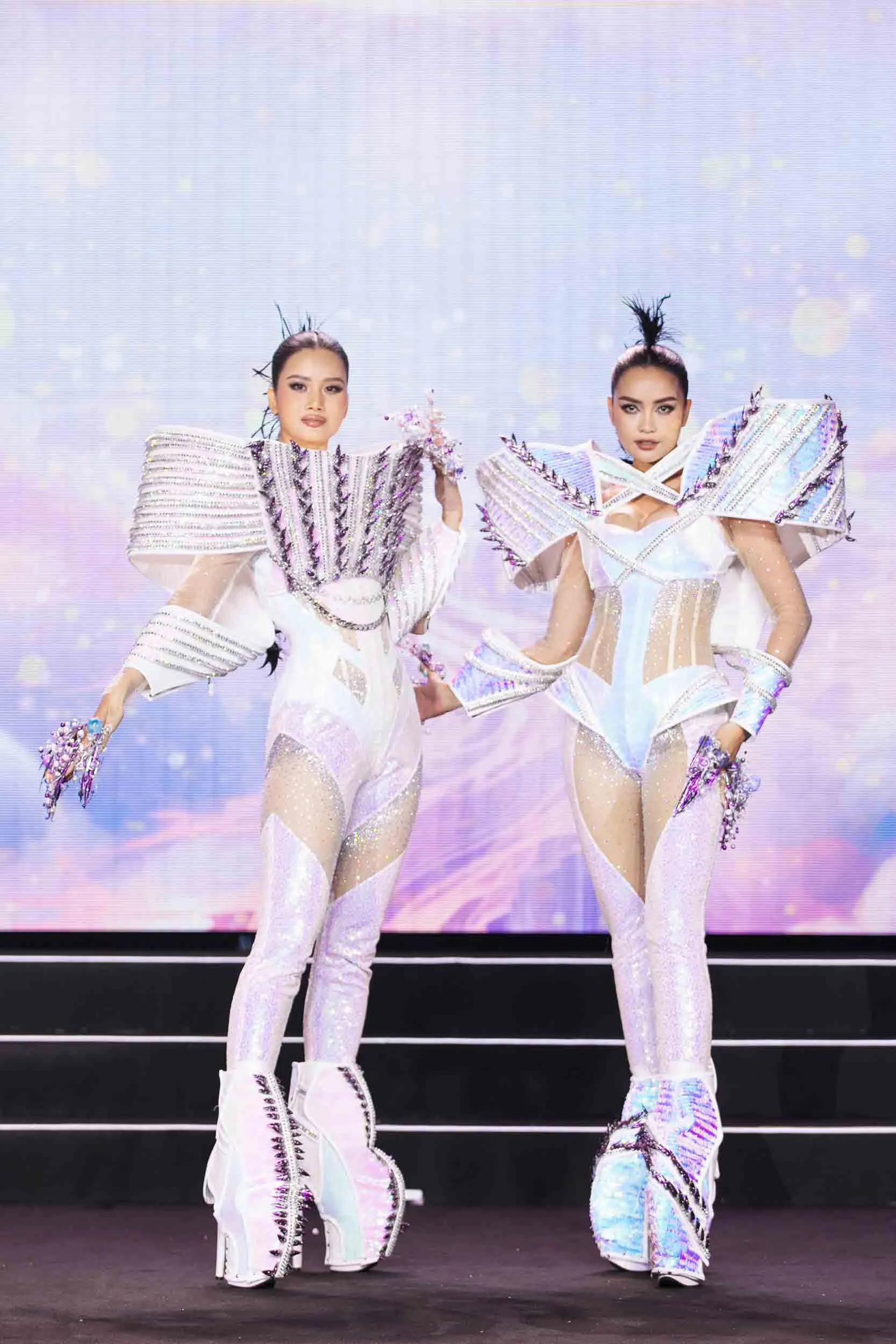 NGỌC CHÂU - HƯƠNG LY (3)