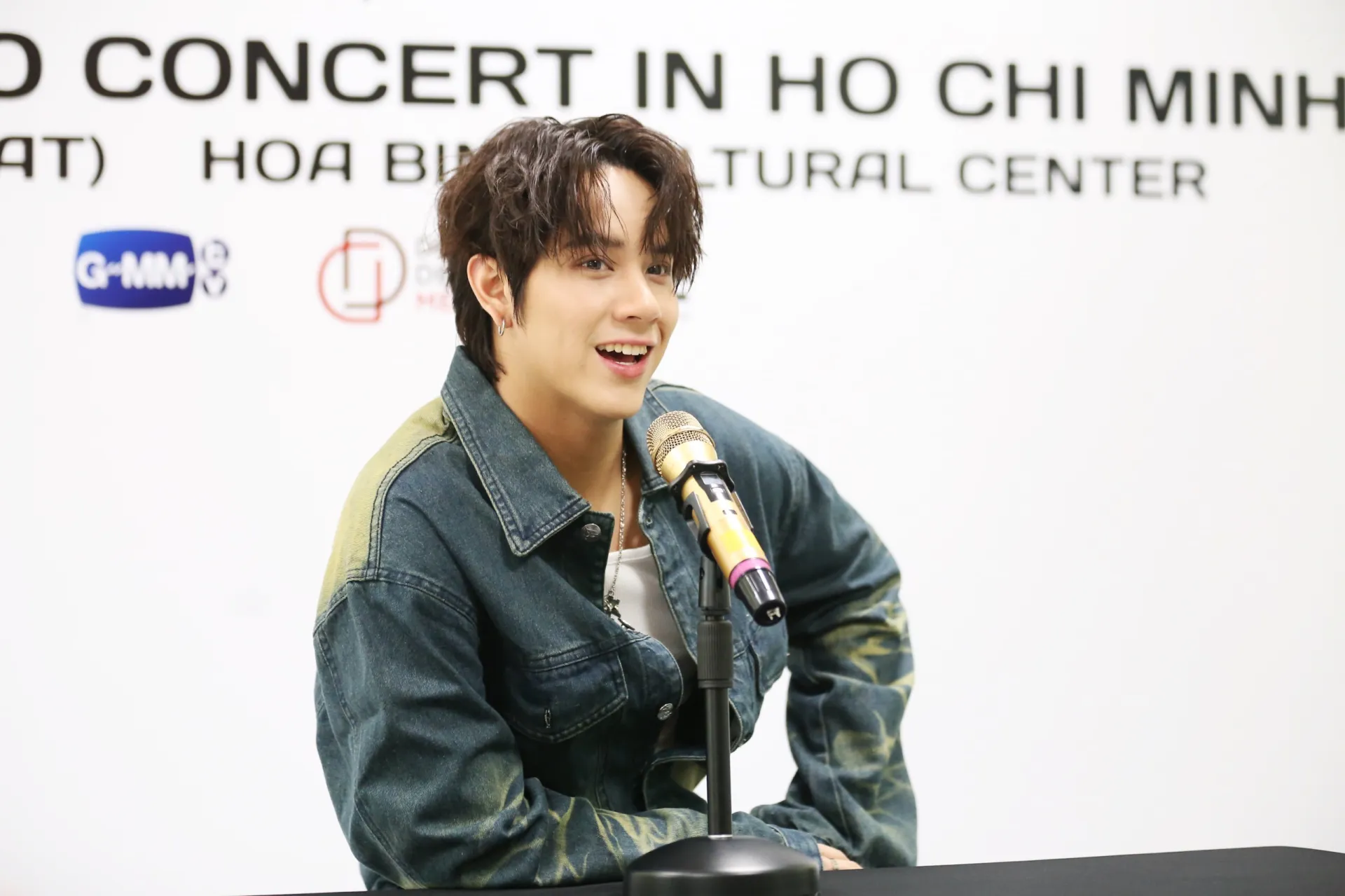 z5697300497701_d6ec58701b5ffc81b1b79a98686849cd