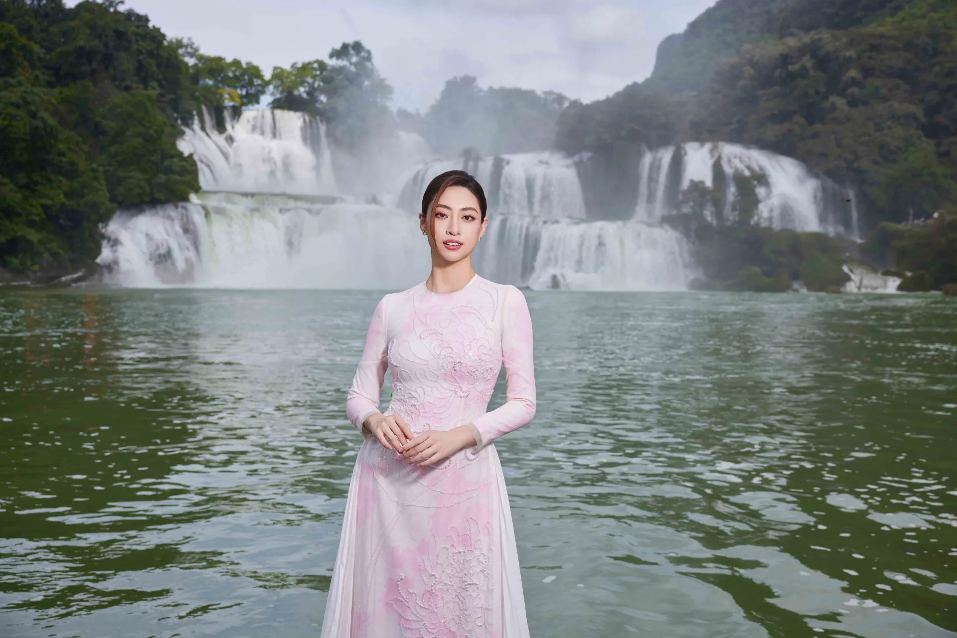 LƯƠNG LINH - BỘ ẢNH KỶ NIỆM 5 NĂM  (13)