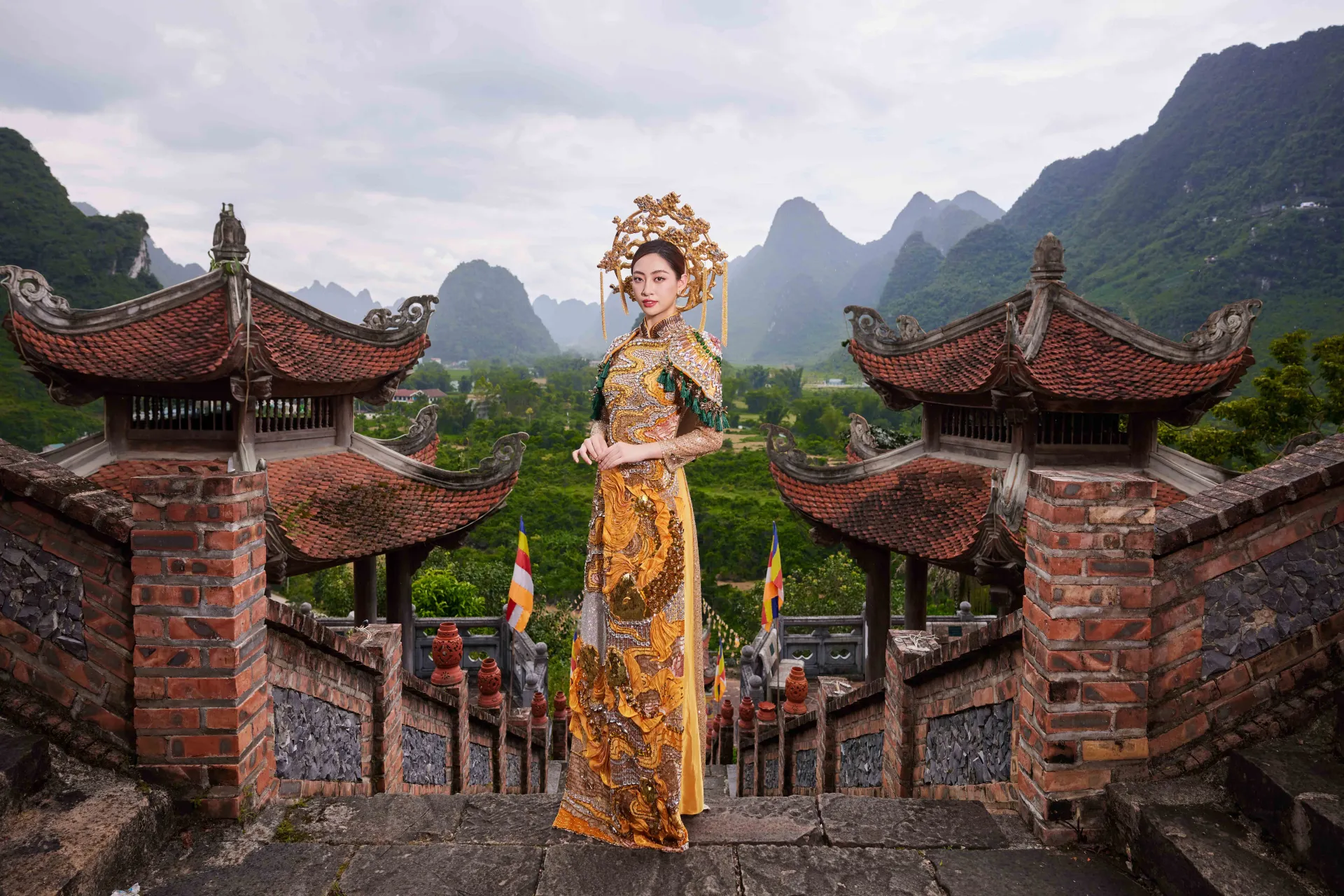 LƯƠNG LINH - BỘ ẢNH KỶ NIỆM 5 NĂM  (3)