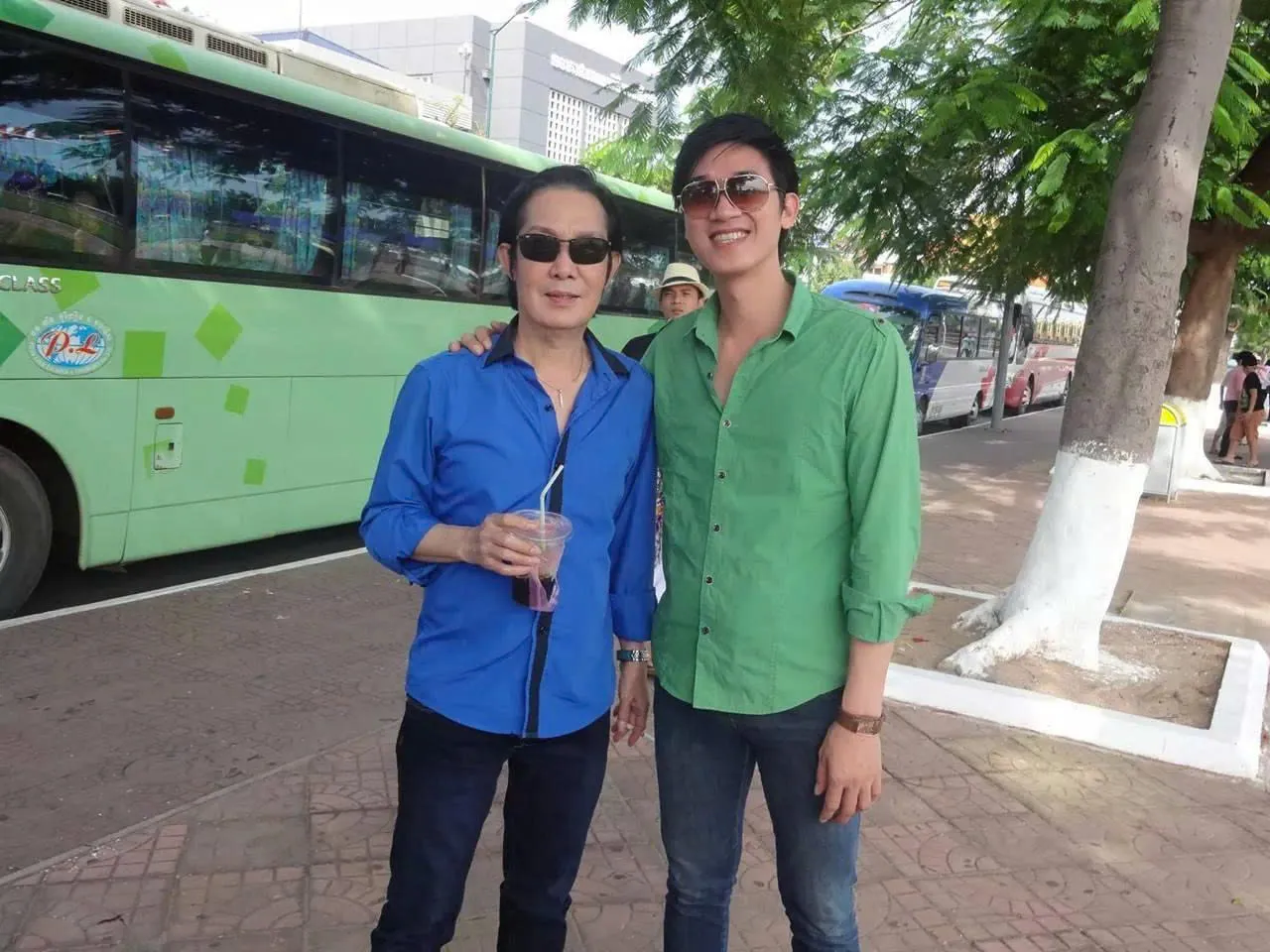 z5727744649940_320a5a3c214575dc8f388e2ba74d91a0