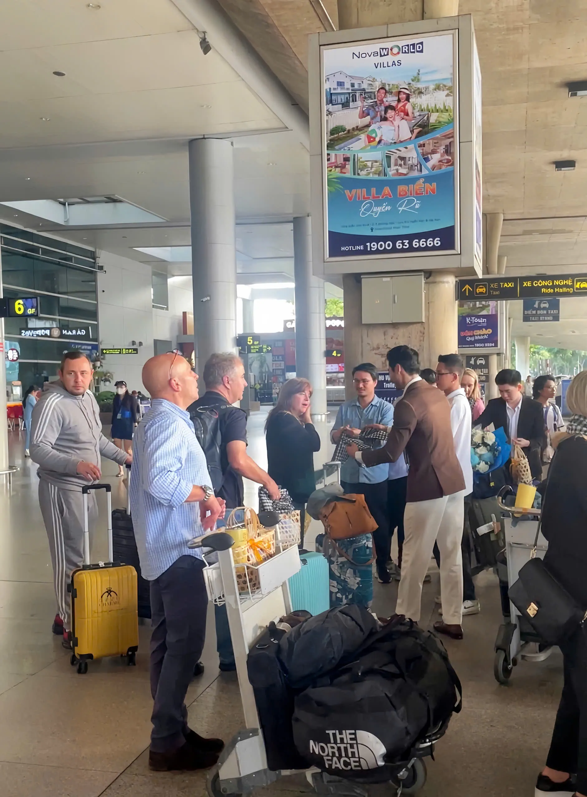 53fd7f2b8ec1369f6fd0