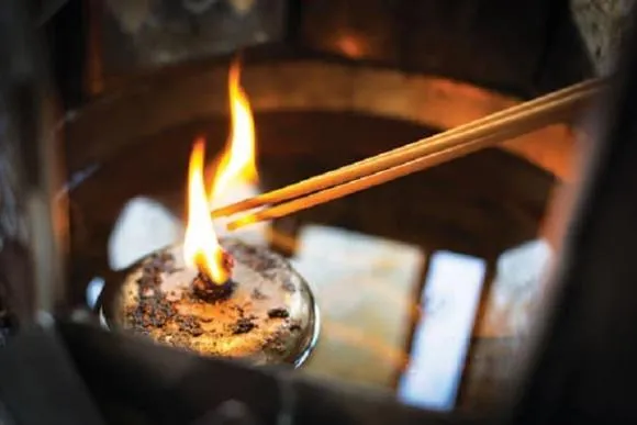 thap-huong-mung-1-cung-ram-luu-y (3)