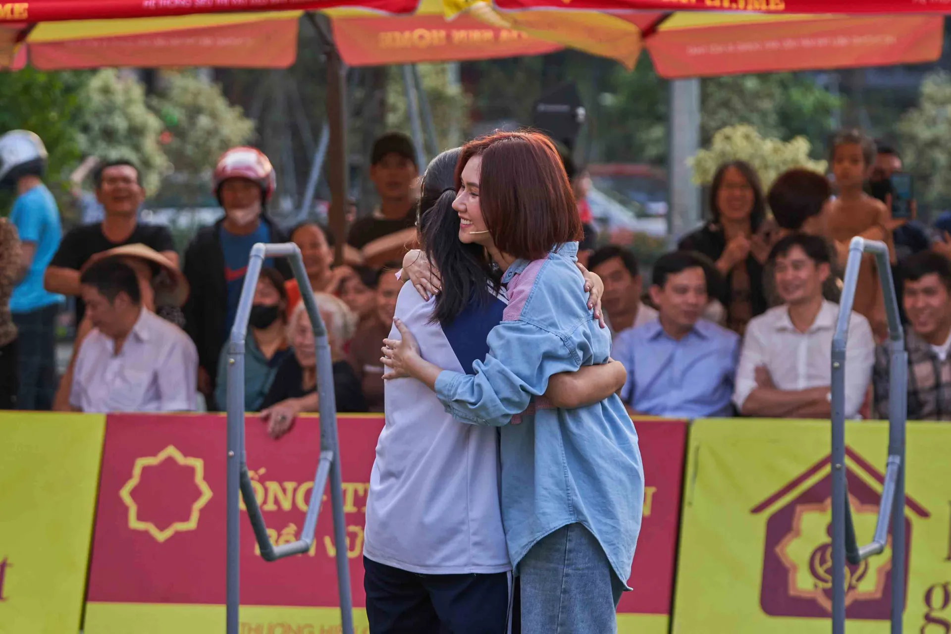 Diễn viên Hương Giang, Trung Ruồi góp sức mang về giải thưởng 100 triệu cho trẻ em mồ côi - ảnh 4