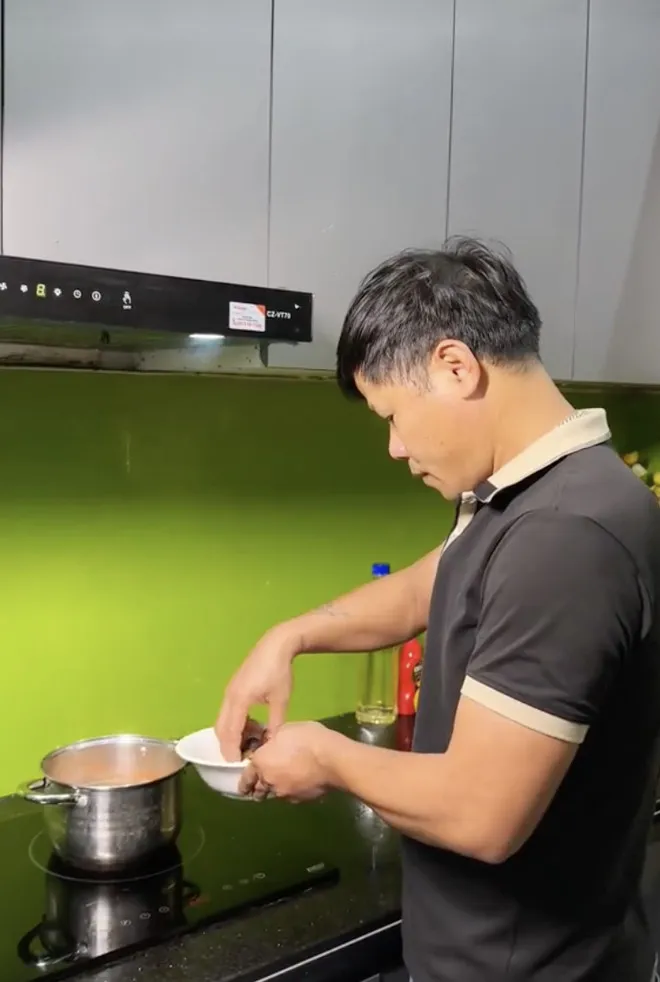 z5531176614846_c0b4e30035c619409de7721f79735056