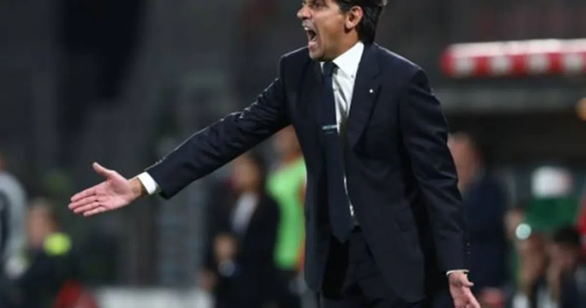 Inzaghi tiếc nuối vì mất ngôi đầu vào tay Conte