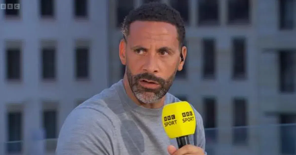 &quot;Làm ơn đừng đến&quot;, Rio Ferdinand nêu tên 2 cầu thủ M.U không muốn thấy Sterling