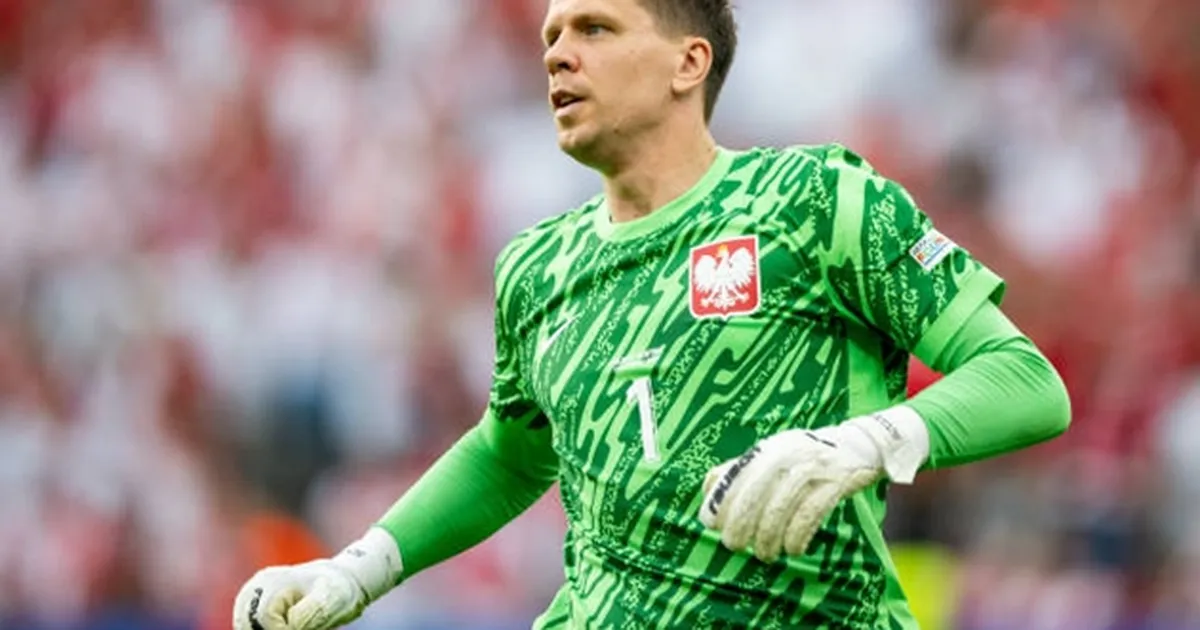 &quot;Xét về khả năng cản phá, Szczesny giỏi hơn Ter Stegen&quot;