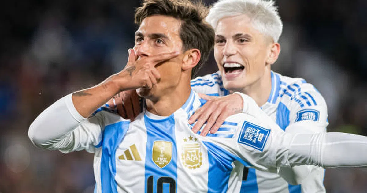 Khoác áo số 10 của Messi, Dybala nói gì?