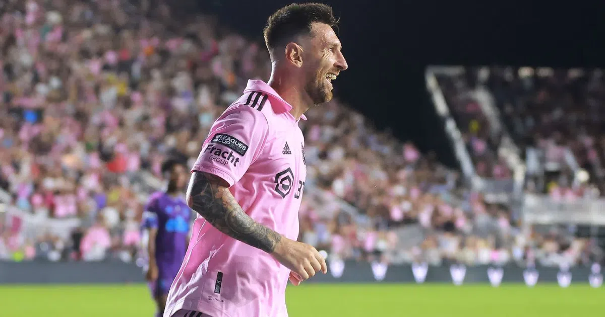 Messi lập công, Inter Miami vẫn chia điểm trước Charlotte