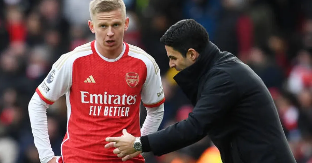 Deeney chỉ ra sai lầm của Arteta với Zinchenko