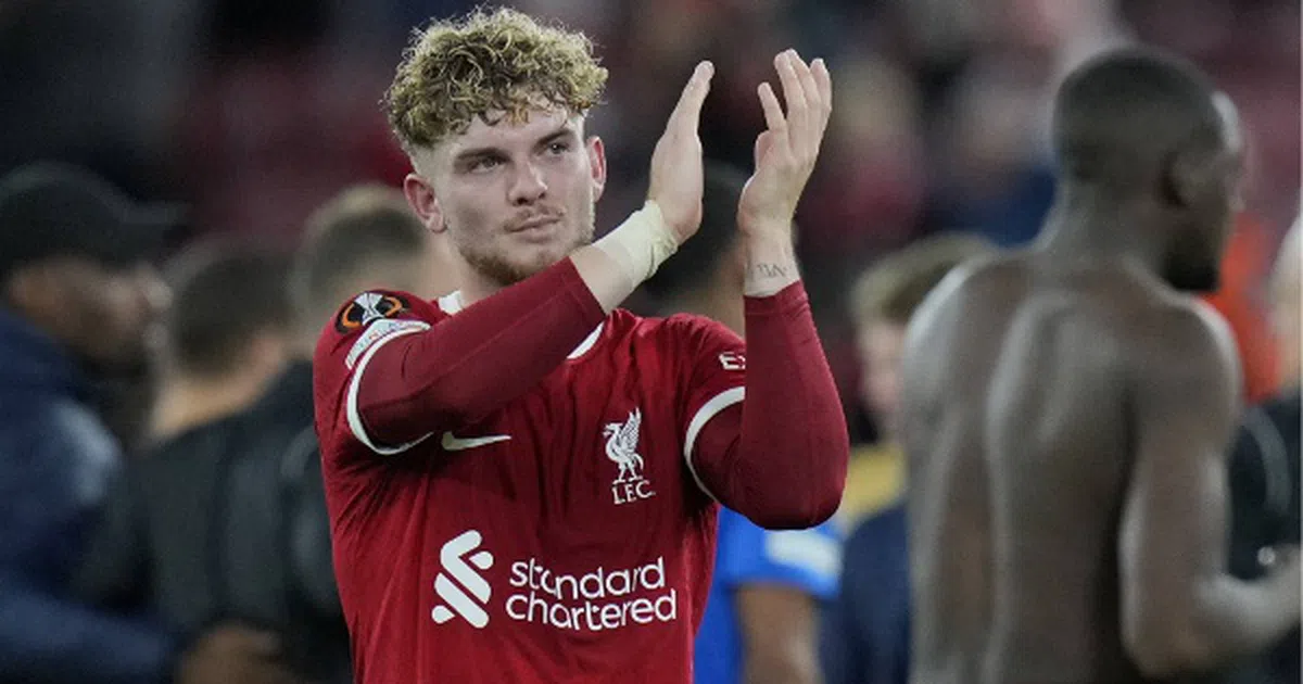 Carragher lựa chọn giữa Harvey Elliott, Kobbie Mainoo và Adam Wharton