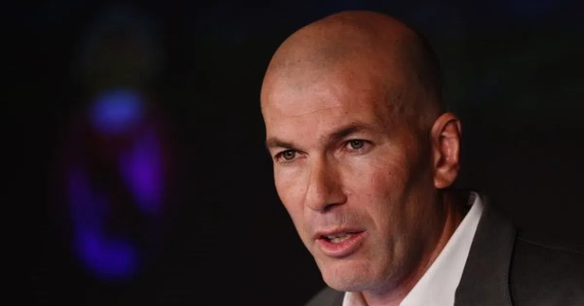 Chuyện gì đang xảy ra với Zinedine Zidane?