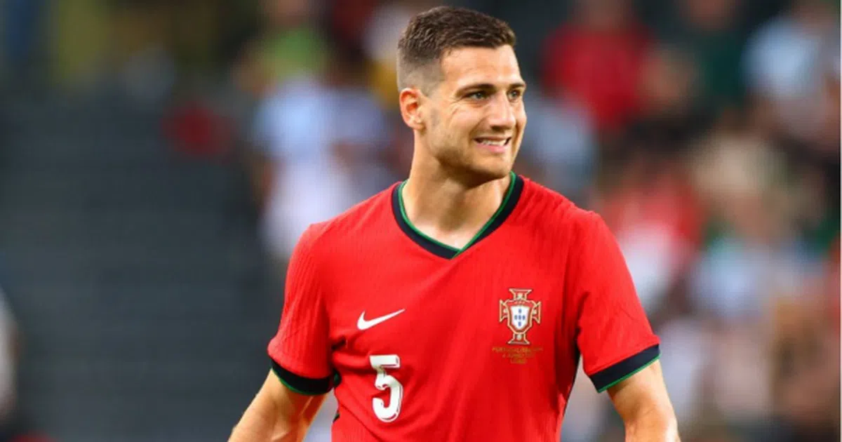 Lời nhắc nhở của Diogo Dalot