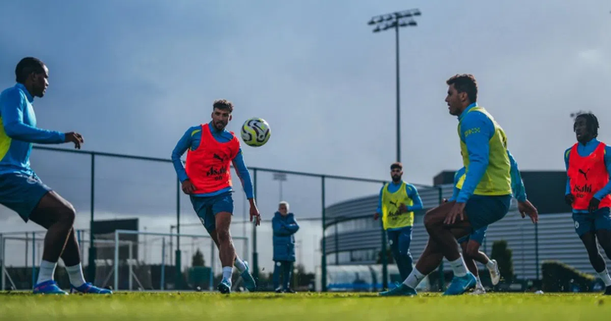 Cú hích đến với Man City