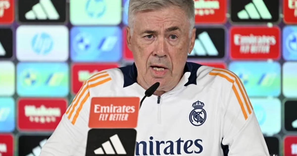 Ancelotti &quot;không mất ngủ&quot; vì Barca