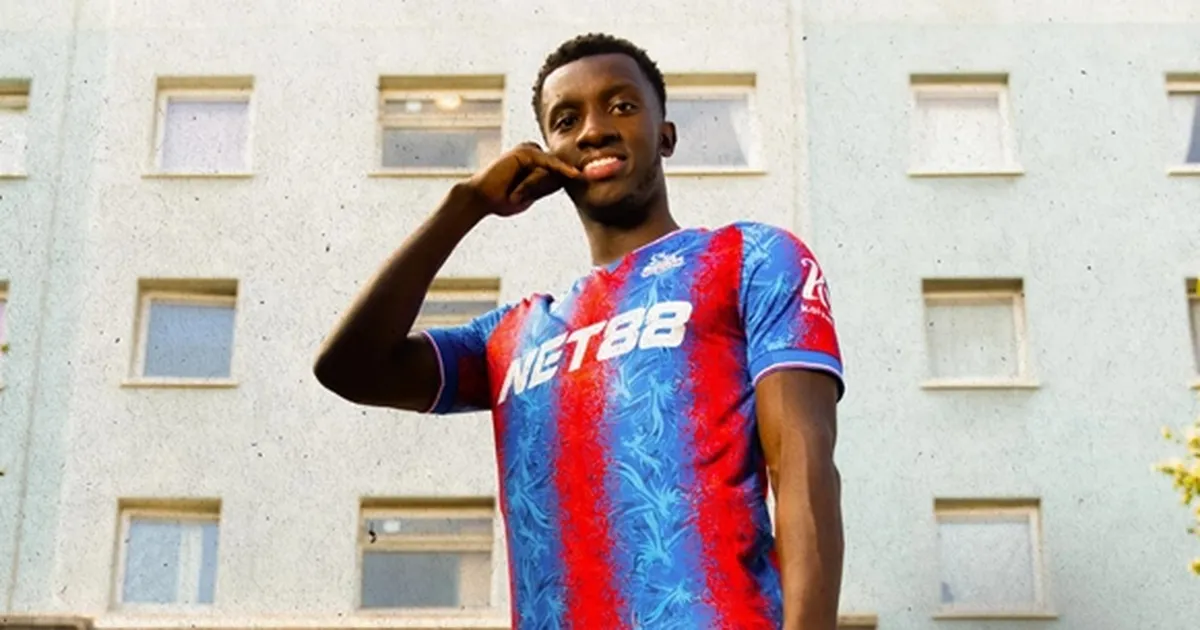 CHÍNH THỨC! Nketiah rời Arsenal tới Crystal Palace