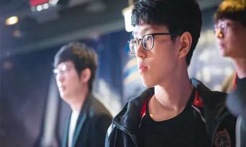 Trực tiếp Vòng Playoffs LPL Mùa Hè ngày 18/8: EDG vs FPX