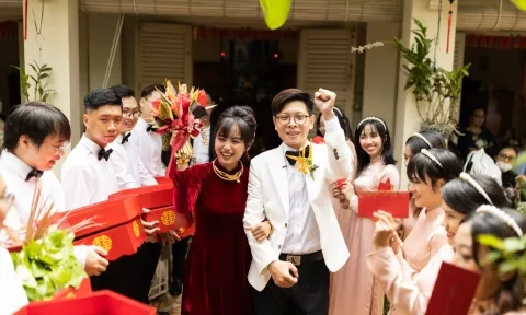 Bomman và Minh Nghi rạng rỡ trong ngày lễ vu quy