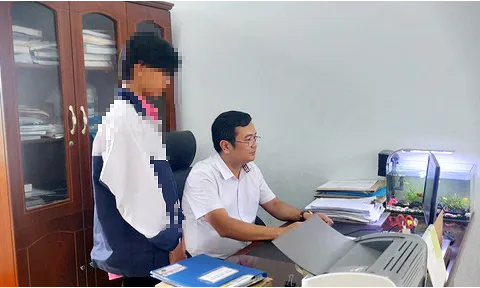 Nam sinh lớp 10 tự nguyện giao nộp tài khoản game cho hiệu trưởng