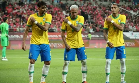 Đẩy công thần ra đi, Man City đem về 'Kaka đệ nhị'