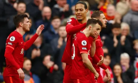 Liverpool giữ chân thành công 'cầu thủ giỏi hơn cả Ronaldo'