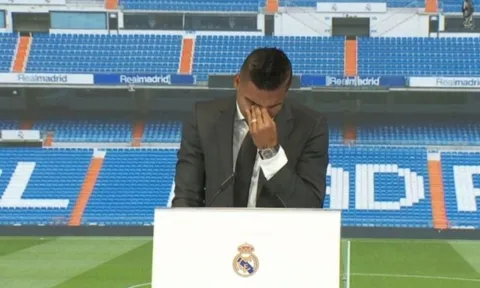 Bất ngờ với lý do khiến Casemiro lựa chọn MU: Có phải bí quá hóa liều?