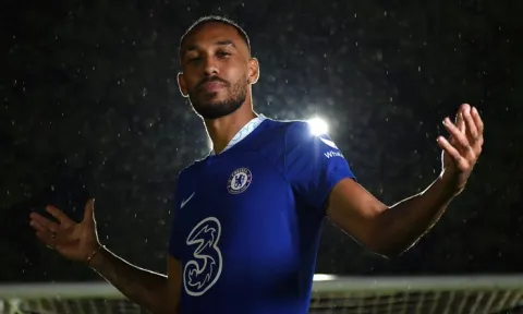 Vừa đến Chelsea, Aubameyang đã khiến các fan chỉ muốn đuổi cổ ngay lập tức