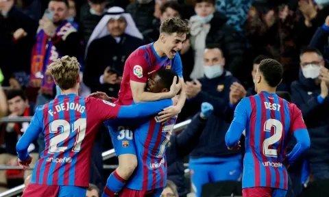 Chữ ký 'khủng' hơn Messi xuất hiện, Barca chấm dứt mọi hy vọng của MU