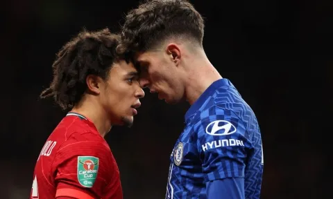 NÓNG: UEFA ấn định thời điểm đá bù trận MU, Chelsea vs Liverpool