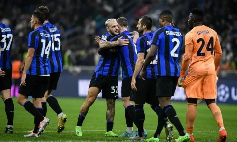 Dzeko lập cú đúp, Inter nhọc nhằn giành 3 điểm trước Sassuolo