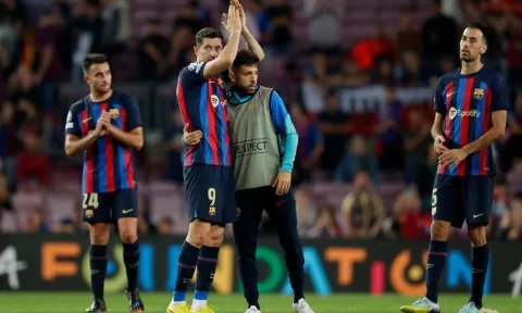 Barca gần như chắc suất xuống đá C2 sau trận hòa Inter Milan