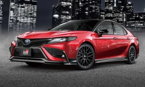Toyota Camry sắp được bổ sung phiên bản hiệu suất cao, đấu Mazda 6, Accord