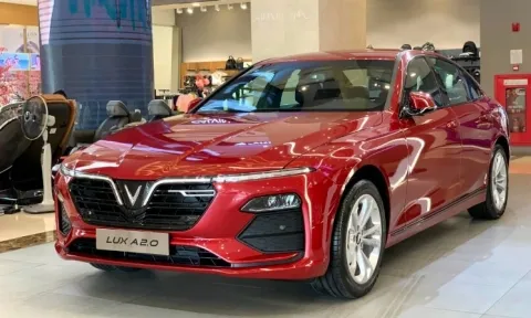 Dân buôn ồ ạt bán suất cọc VinFast Lux A2.0 với giá 50 triệu đồng