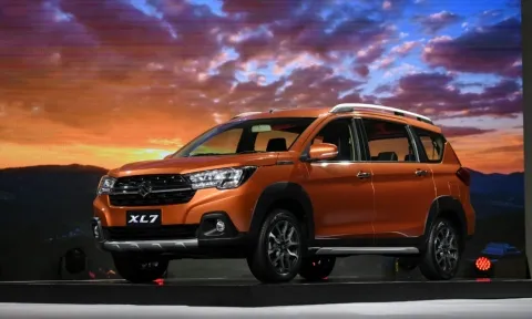 MPV 7 chỗ siêu đẹp của Suzuki ra mắt bản nâng cấp, quyết đấu Mitsubishi Xpander