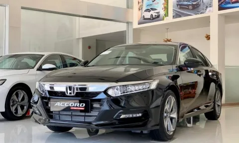 Tồn kho, đại lý “xả hàng” Honda Accord đời cũ với mức giá cực hấp dẫn