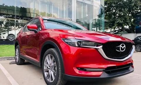 Mazda CX-5 giảm giá kịch sàn, quyết đấu Honda CR-V và Hyundai Tucson
