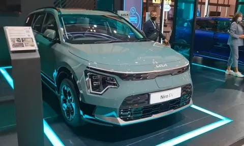 SUV cỡ C chạy điện của KIA vừa trình làng đã “gây sốt”, đe nẹt VinFast VF e34