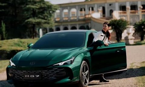 MG7 2023 chính thức ra mắt – mẫu fastback 5 cửa siêu đẹp, cạnh tranh Honda Civic