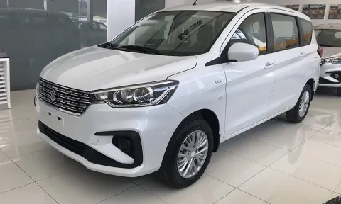 Chiếc ô tô 7 chỗ giá rẻ nhất Việt Nam được trang bị những gì?