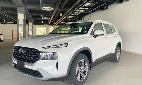 Hyundai Santa Fe được đại lý cắt “lạc”, giá giảm sâu, quyết đấu Kia Sorento