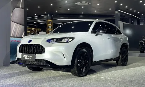 SUV cỡ B của Honda ra mắt với thiết kế như Maserati, dùng động cơ hybrid