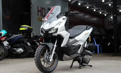 Lô xe Honda ADV 160 đầu tiên được bán tại Việt Nam, giá 93 triệu đồng