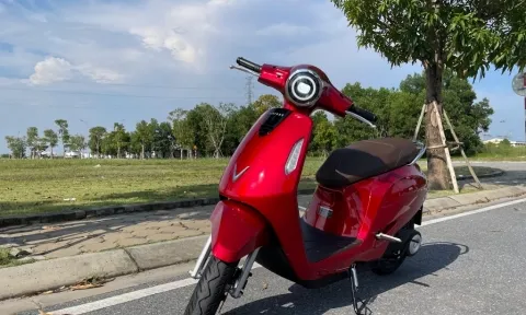 VinFast nhận đặt cọc xe máy điện Evo 200 – xe có giá tốt nhất, chạy xa nhất