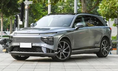 Ra mắt mẫu SUV điện sạc nhanh nhất thế giới: sạc 5 phút đi được 200 km